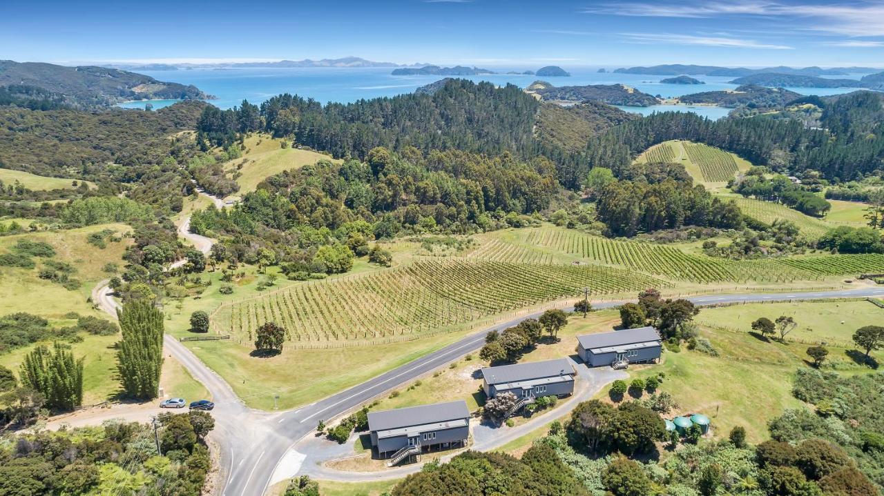 Paroa Bay Chalets - Te Whare Tui Расселл Экстерьер фото