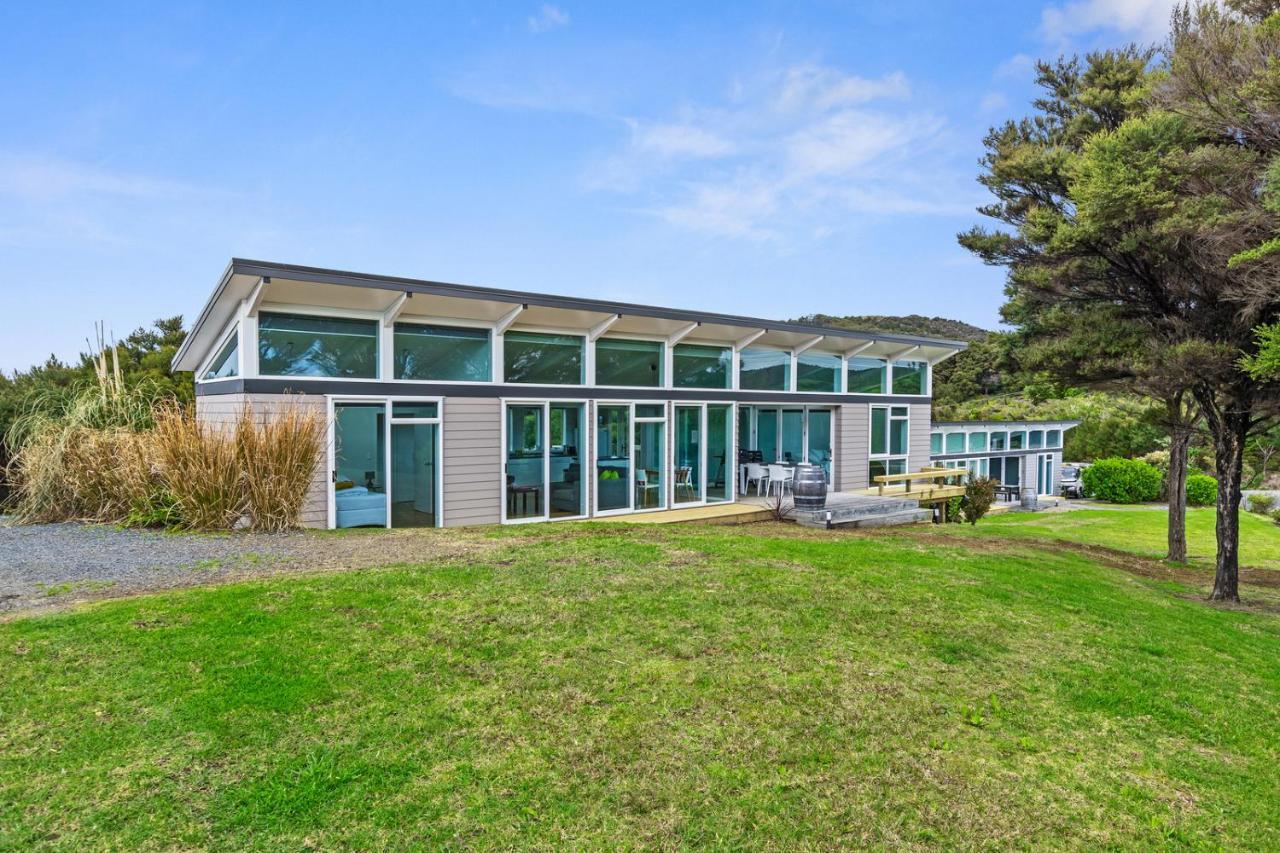 Paroa Bay Chalets - Te Whare Tui Расселл Экстерьер фото