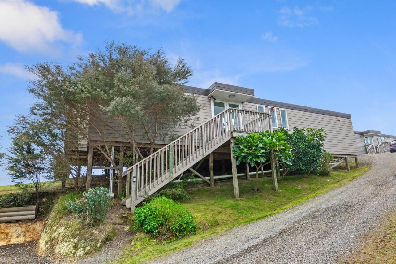 Paroa Bay Chalets - Te Whare Tui Расселл Экстерьер фото